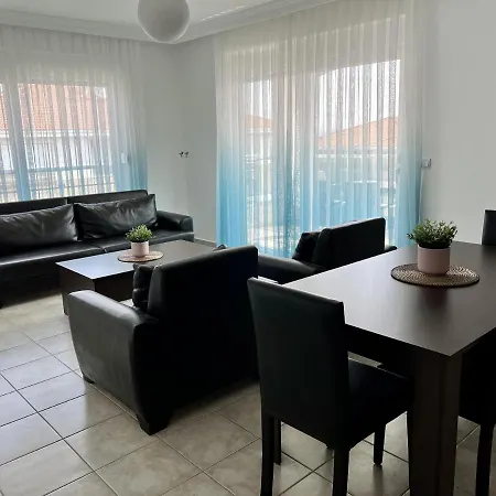 Beautiful 3-bedroom In Side - Ilica *